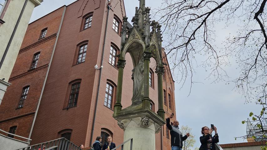 Widok na zrewitalizowną przestrzeń