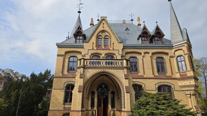 Widok na zrewitalizowną przestrzeń