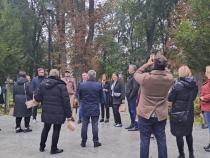 Uczestnicy spotkania w zrewitalizowanej lokalizacji